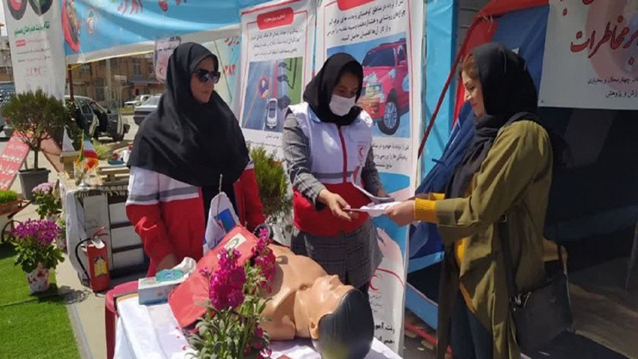 خدمت‌رسانی هلال‌احمر به ۷۰ هزار مسافر نوروزی در چهارمحال و بختیاری