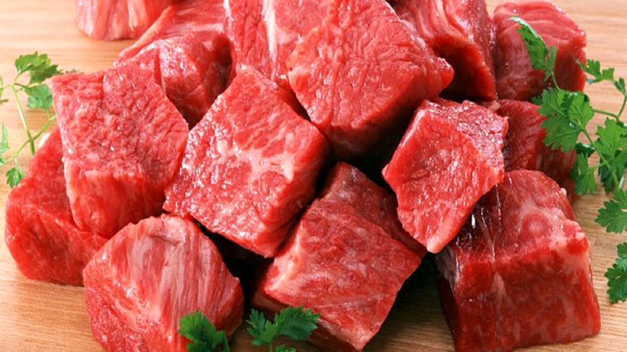 عرضه گوشت گرم دولتی در آبادان