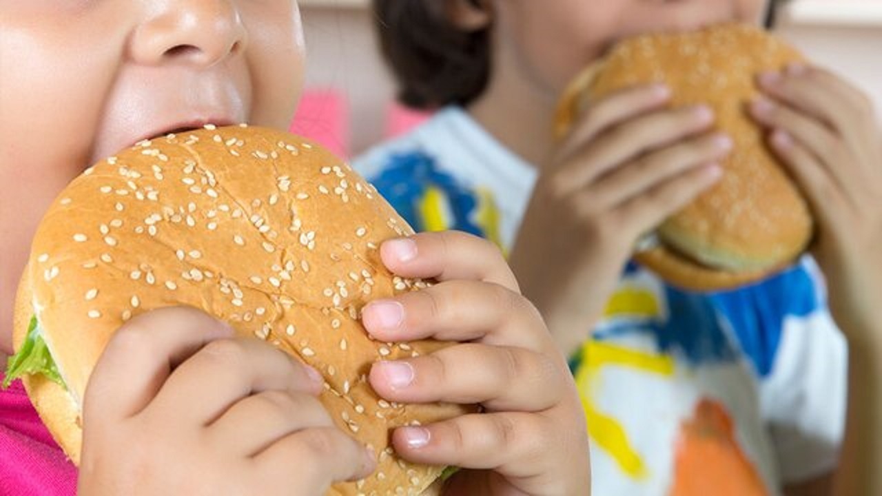 چند توصیه به والدین برای پیشگیری از اختلالات تغذیه‌ای دانش‌آموزان
