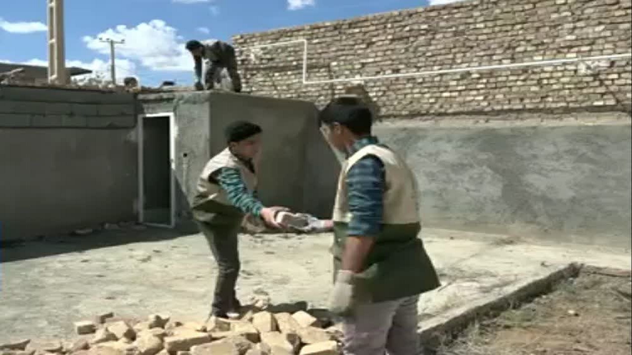 مشق خدمت دانش آموزان در روستای شوشود