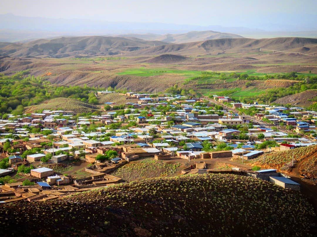 زیبا