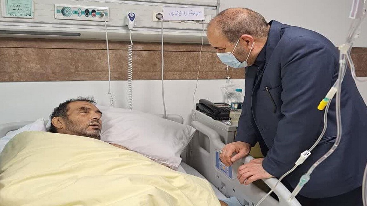 عیادت استاندار آذربایجان شرقی از کاپیتان تیم ملی والیبال نشسته