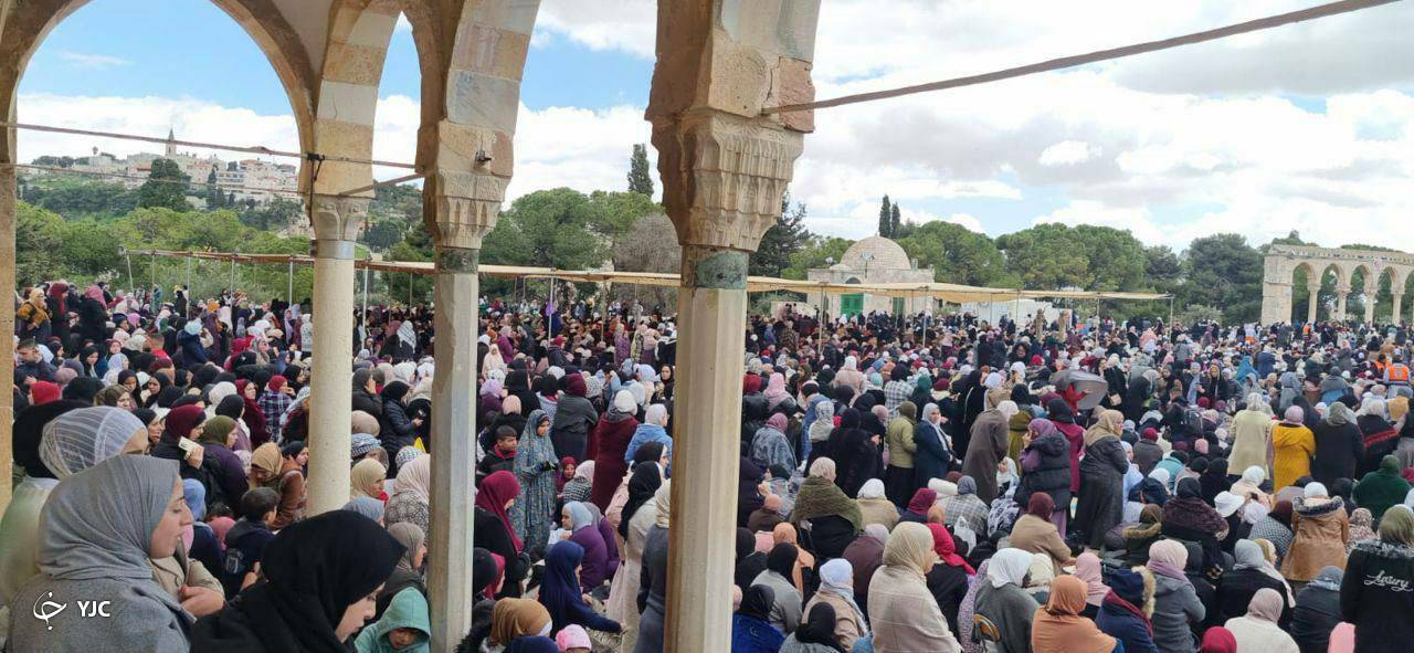 حضور۲۵۰ هزار نمازگزار در مسجد الاقصی