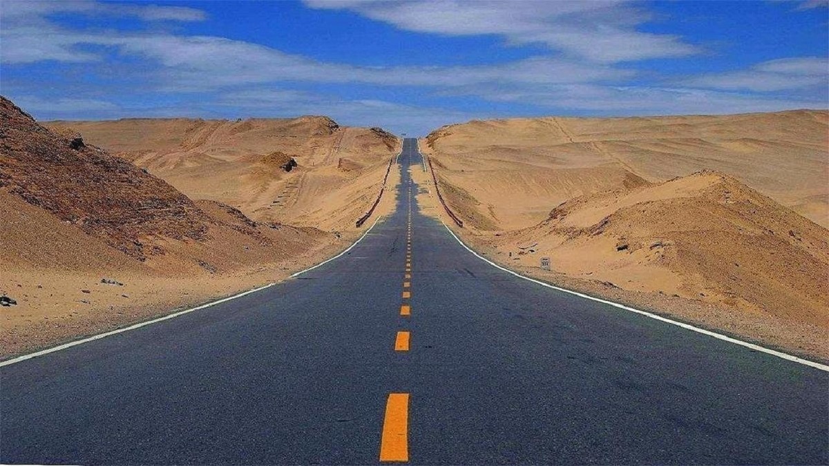 نحوه آسفالت کردن خیابان‌ها در چین + فیلم