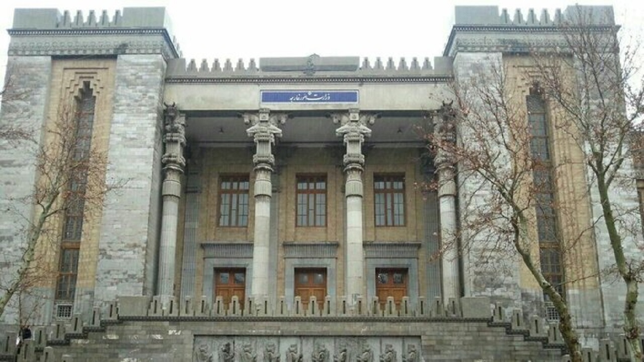 فرزندان ملت ایران در سنگر دیپلماسی خود را موظف به حراست از منافع ملی کشور می‌دانند