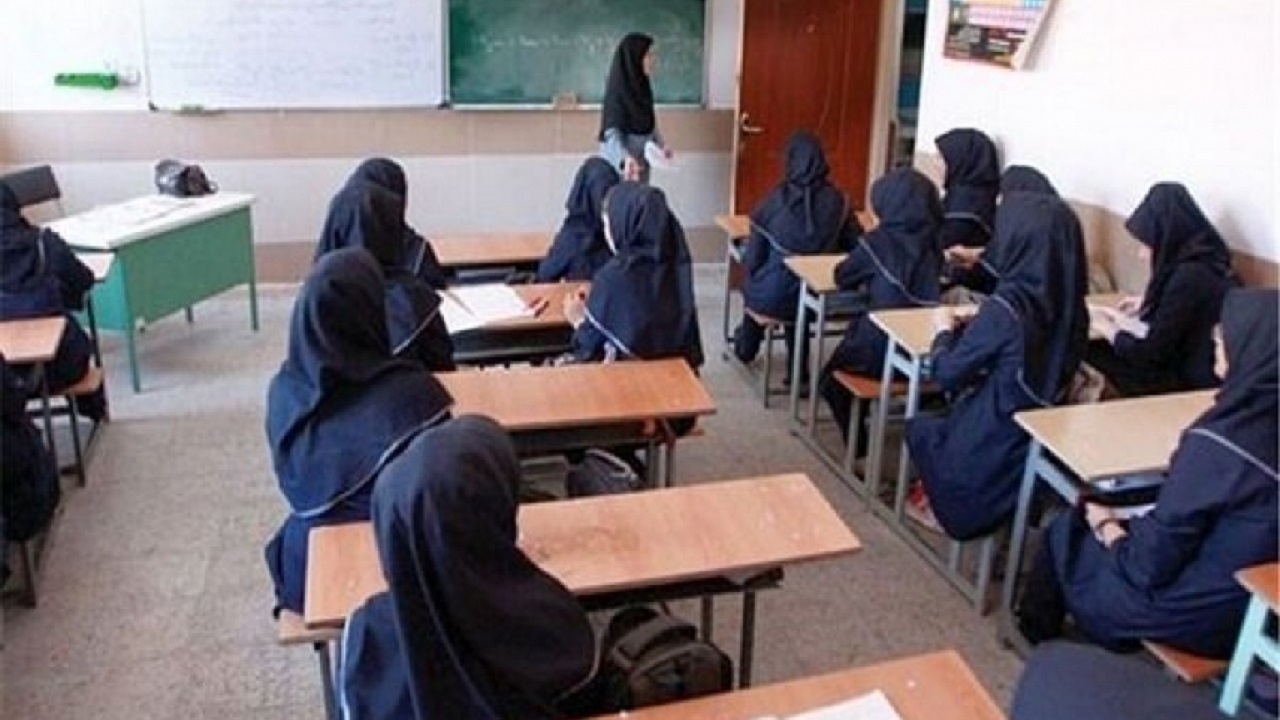 فعالیت مدارس متوسطه قم در ماه رمضان ساعت ۰۷:۳۰ خواهد بود