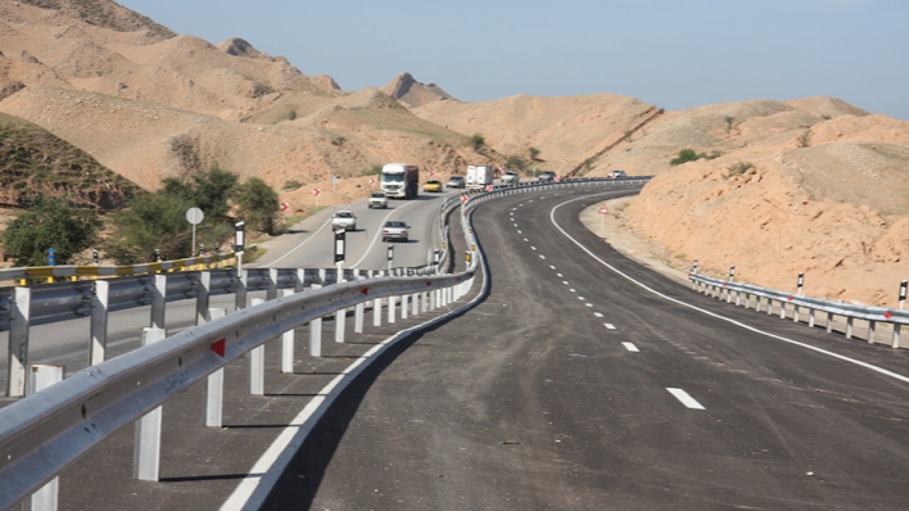 مشکلات هندسی گردنه حادثه خیز آهوان رفع می‌شود