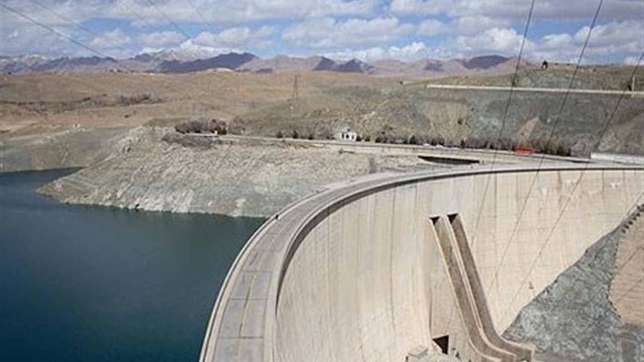 ذخیره ۴۱۵ میلیون مترمکعبی سد زاینده رود