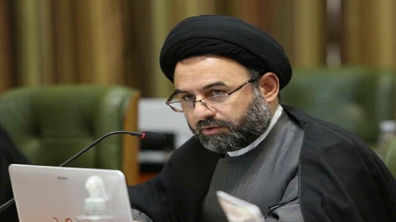 دشمن به دنبال ایجاد تغییر فضای عفاف و حجاب در کشور است