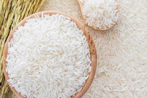 توزیع ۷۱۱ تن برنج تنظیم بازار در خراسان جنوبی
