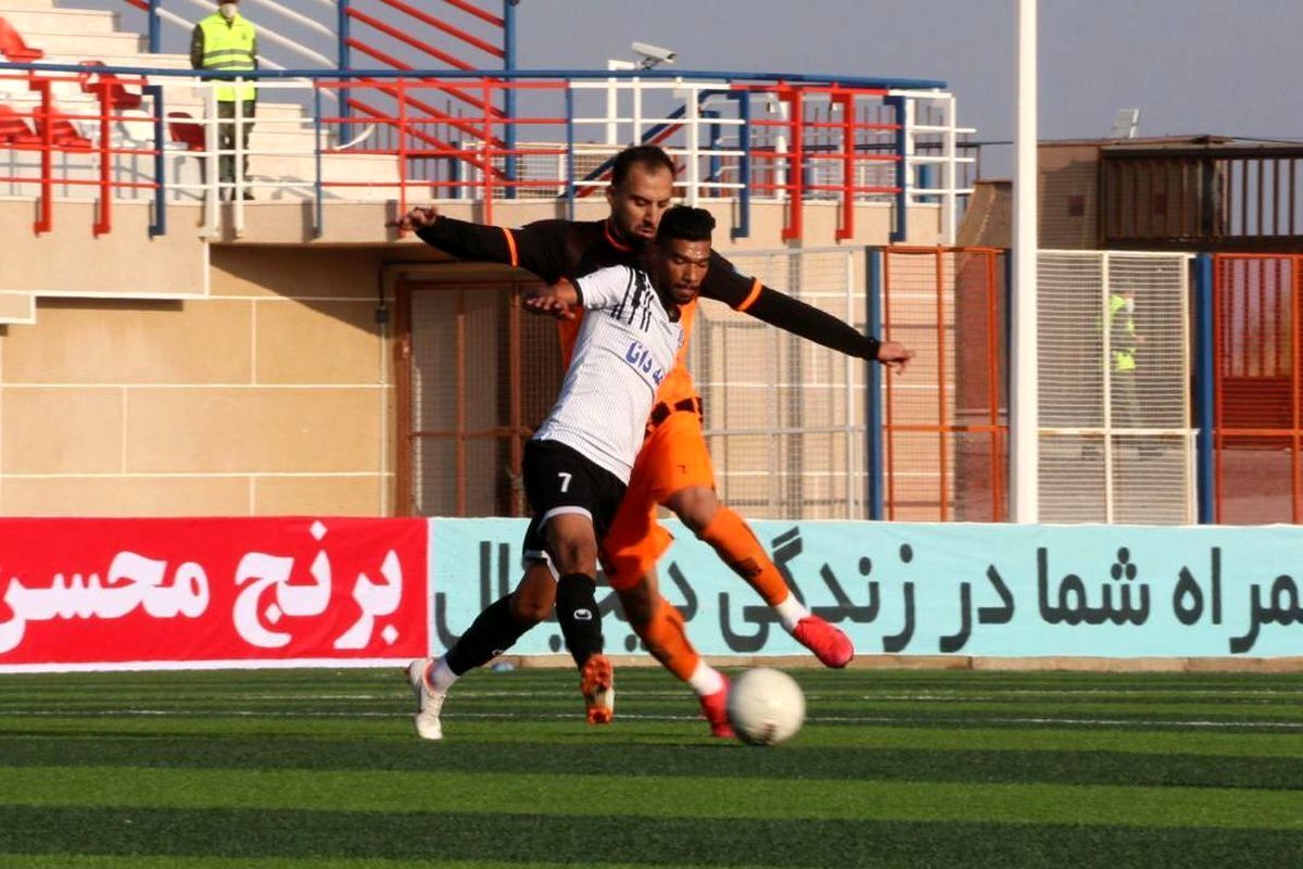 پرسپولیس- ملوان؛نبرد حساس سرخپوشان برای ماندن در کورس قهرمانی/صنعت نفت- مس کرمان؛ جدال فینال گونه ته جدولی ها