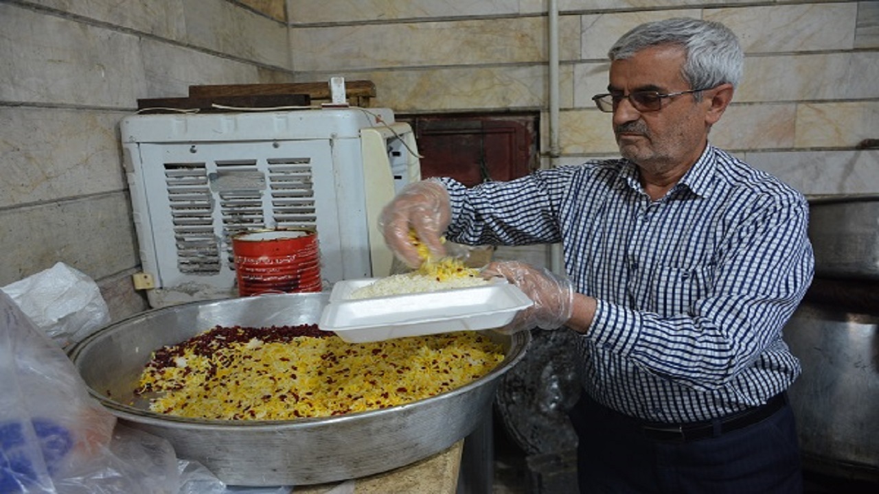 ۴۷۰ هزار غذای گرم و بسته کالایی بین نیازمندان استان قزوین توزیع می شود