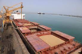 ورود نخستین کشتی گندم به کشور در سال ۱۴۰۲