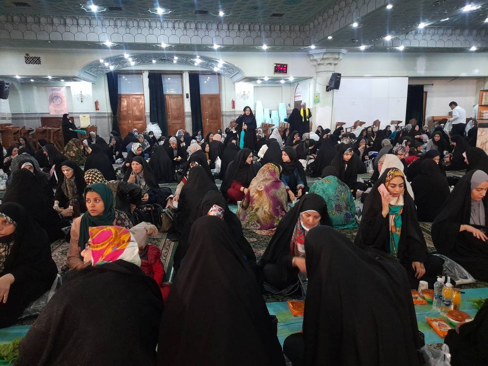 برگزاری سفره افطار ۲ هزار نفری در حرم عبدالعظیم حسنی