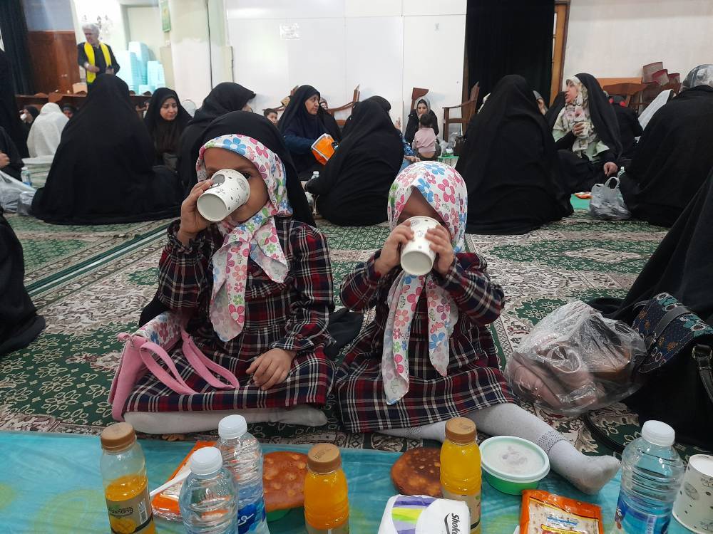 برگزاری سفره افطار ۲ هزار نفری در حرم عبدالعظیم حسنی