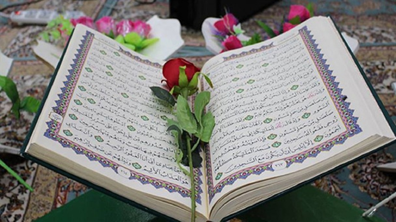 برگزاری مراسم جمع خوانی قرآن کریم در حسینیه اعظم زنجان + فیلم