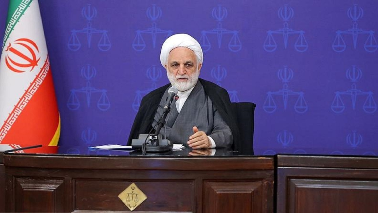 جلوی واردات بی رویه گرفته شود/ با کنترل ارز، عدالت اجتماعی محقق می‌شود