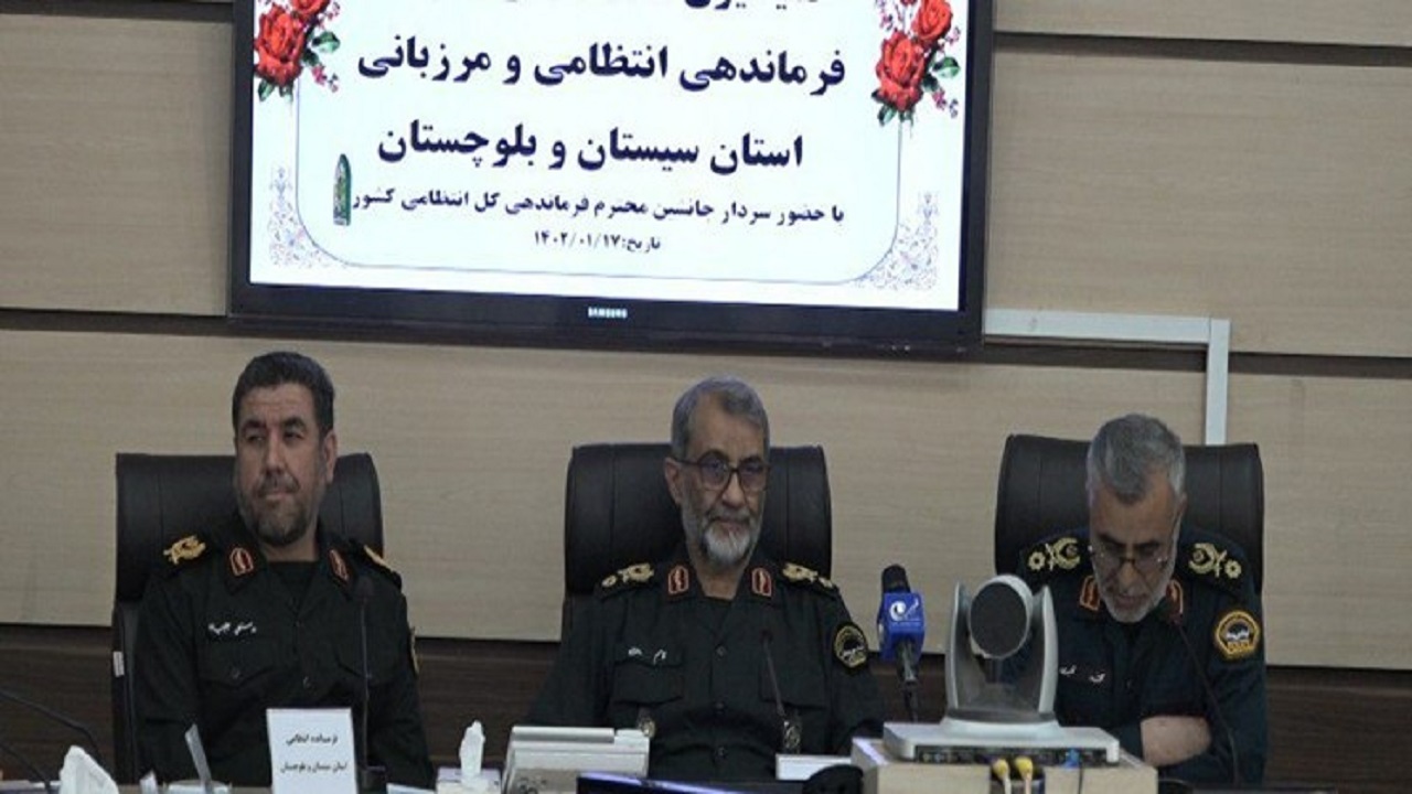 جانشین فرمانده انتظامی کشور: ارتقاءشاخص‌های عملیاتی و توان رزم اولویت نیروهای مسلح است