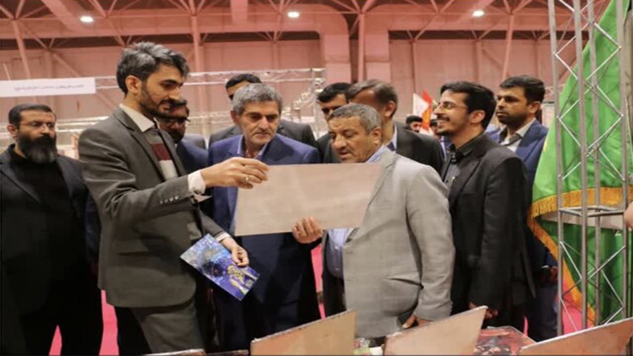 فعالیت پویش ملی نذر نگارین در نمایشگاه قرآن و عترت فارس