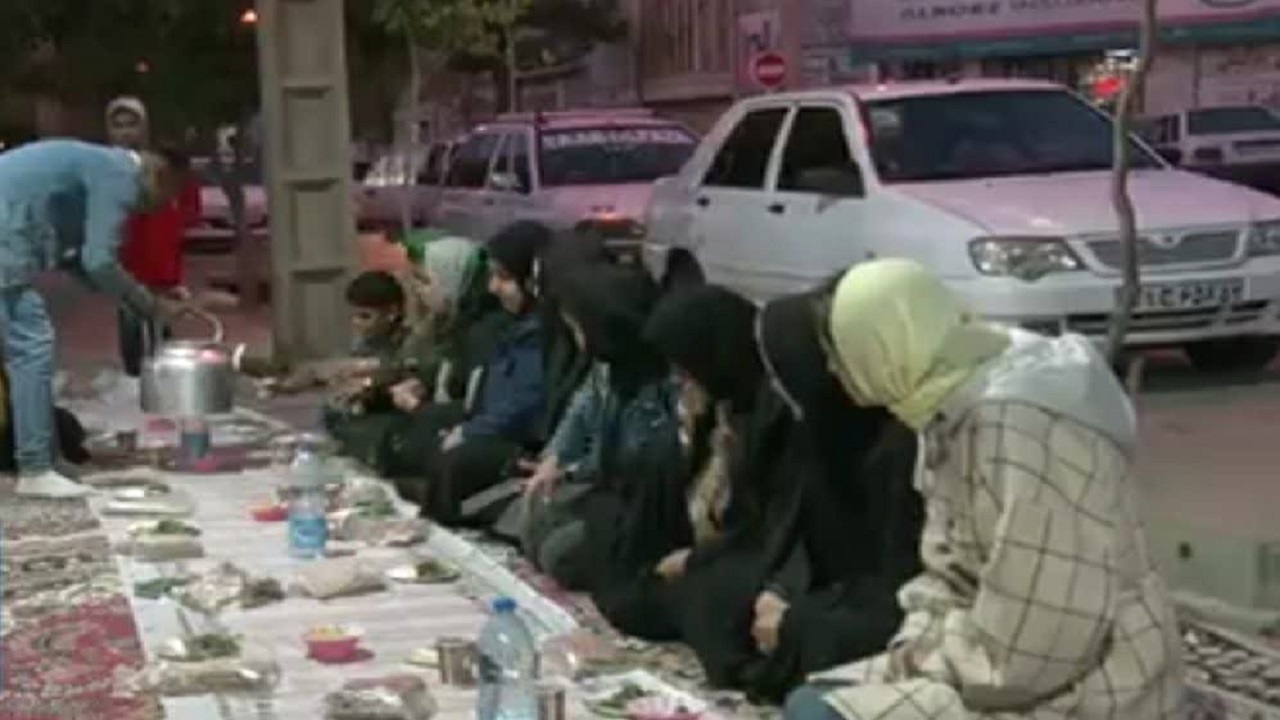 افطاری که با سادگی سفره شیرین می‌شود
