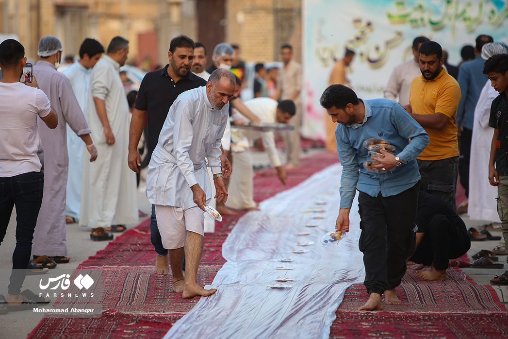 سفره ۲۰۰ متری کَرَم/ اینجا زوویه است یا مدینه؟