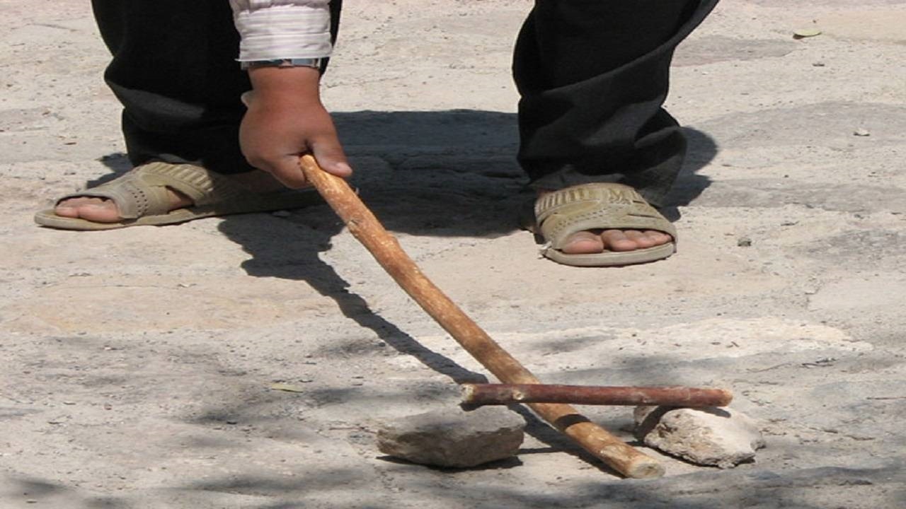 روایتی از یک بازی بومی و محلی در روستای تاریخی انبوه گیلان + فیلم
