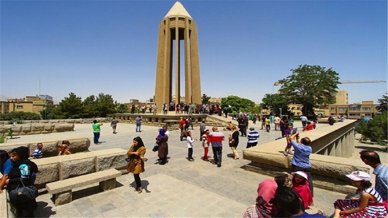 همدان رتبه چهارم در ماندگاری مسافران نوروزی