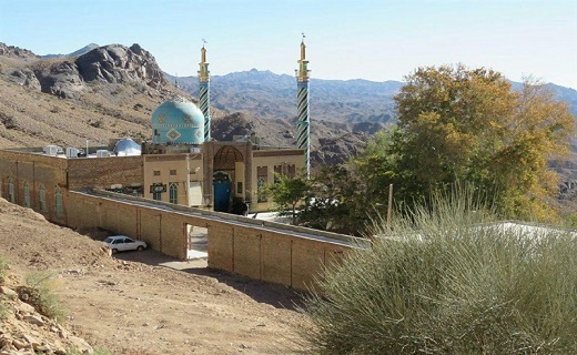آرامش بهار در کنار بقاع متبرکه خوسف