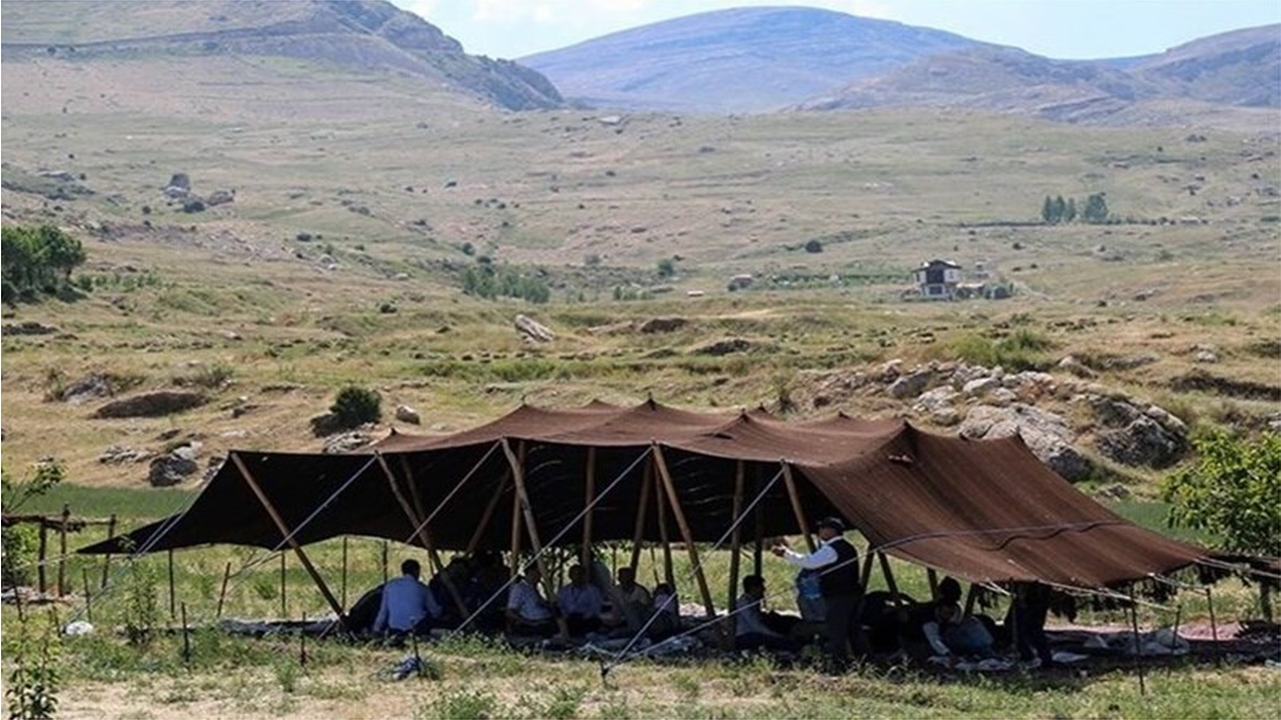 نوروزگاه‌های عشایری در فارس آماده پذیرایی از مهمانان نوروزی