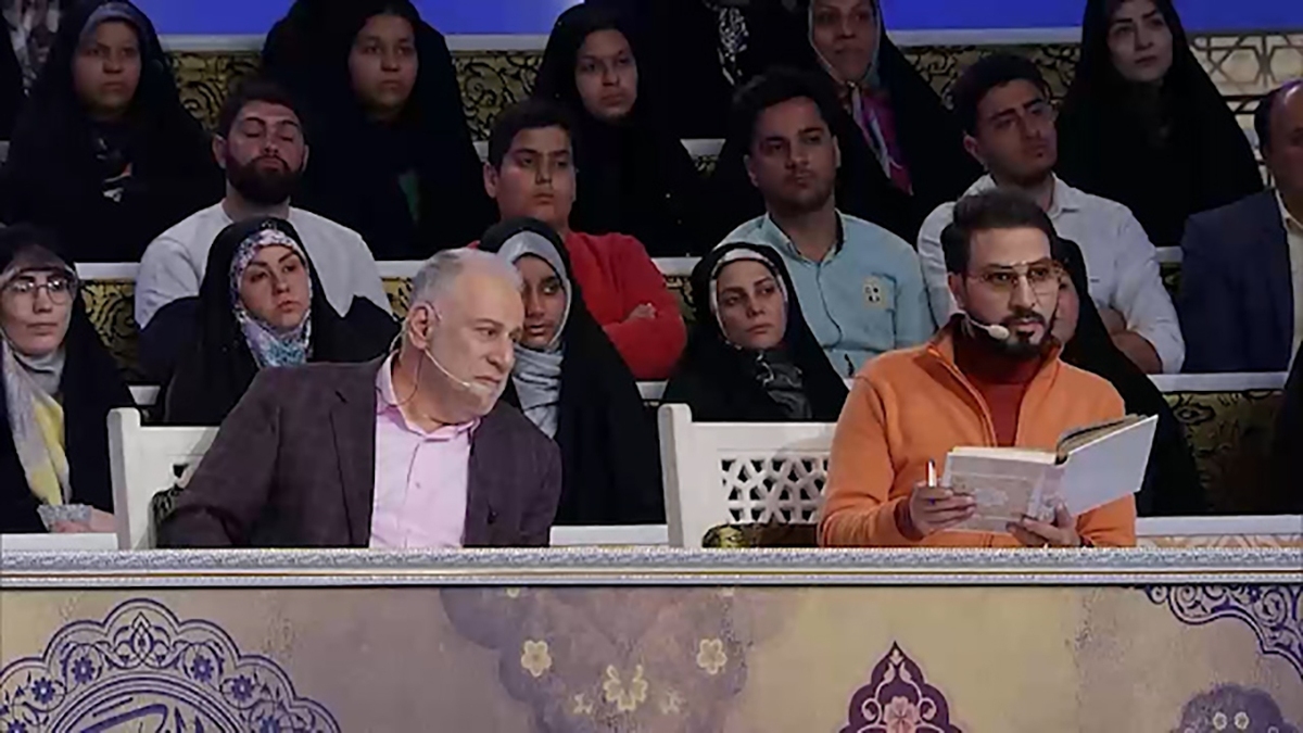 تلاوت قرآن توسط کودکان خردسال در برنامه محفل