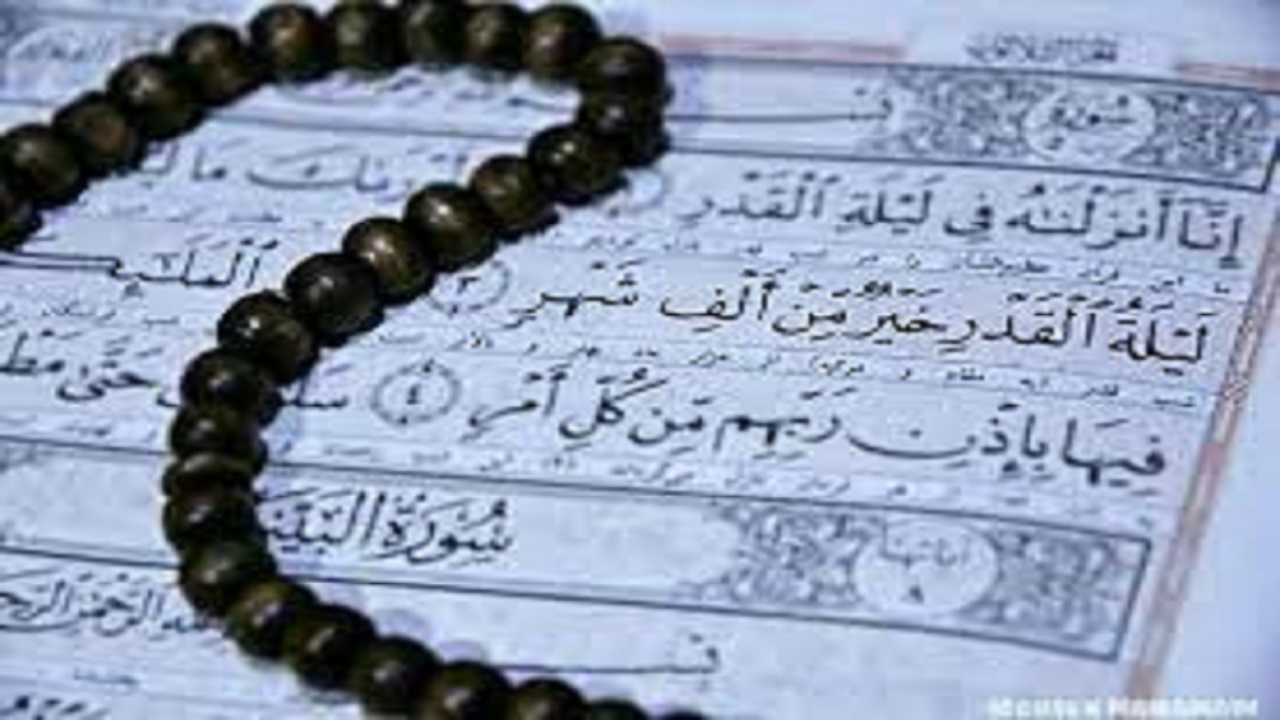 برپایی محافل ویژه لیالی قدر در ۴۰ مصلی و مسجد جامع استان ایلام