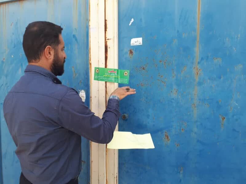 کشف کود و سم‌های غیر مجاز و تقلبی در شیراز