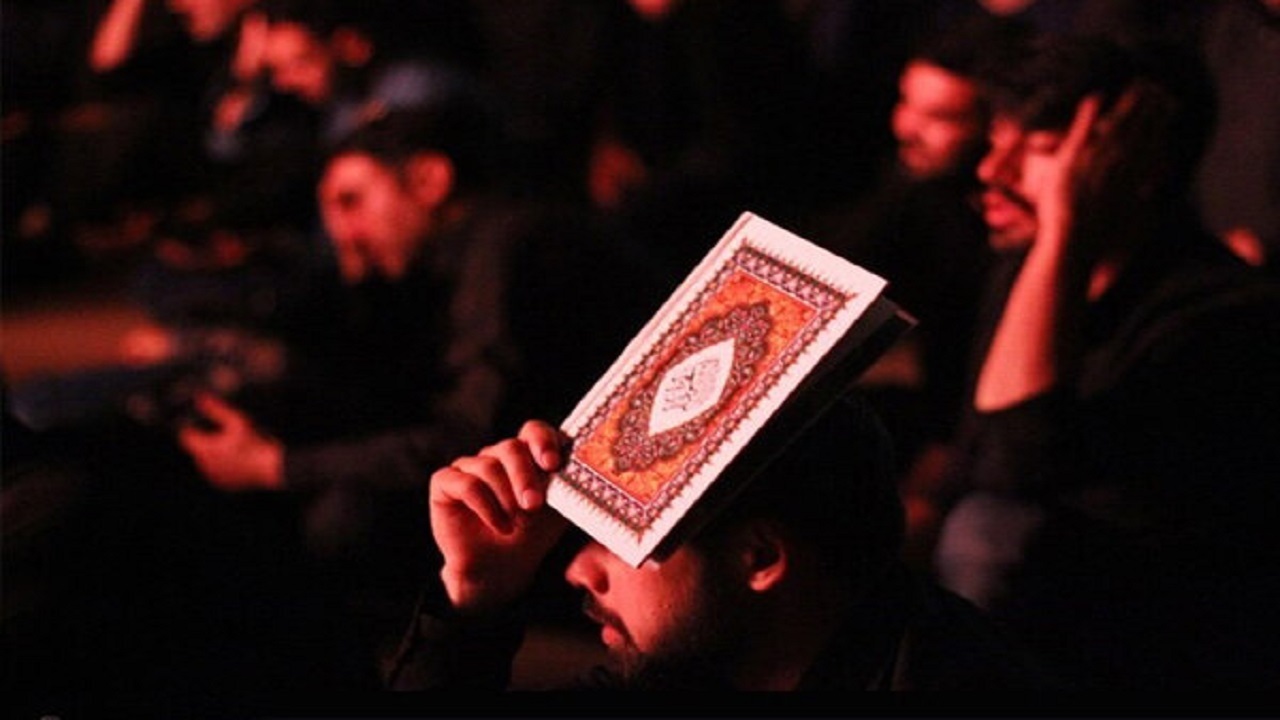 شب قدر خدا به دنبال بهانه ای برای بخشش بندگان است