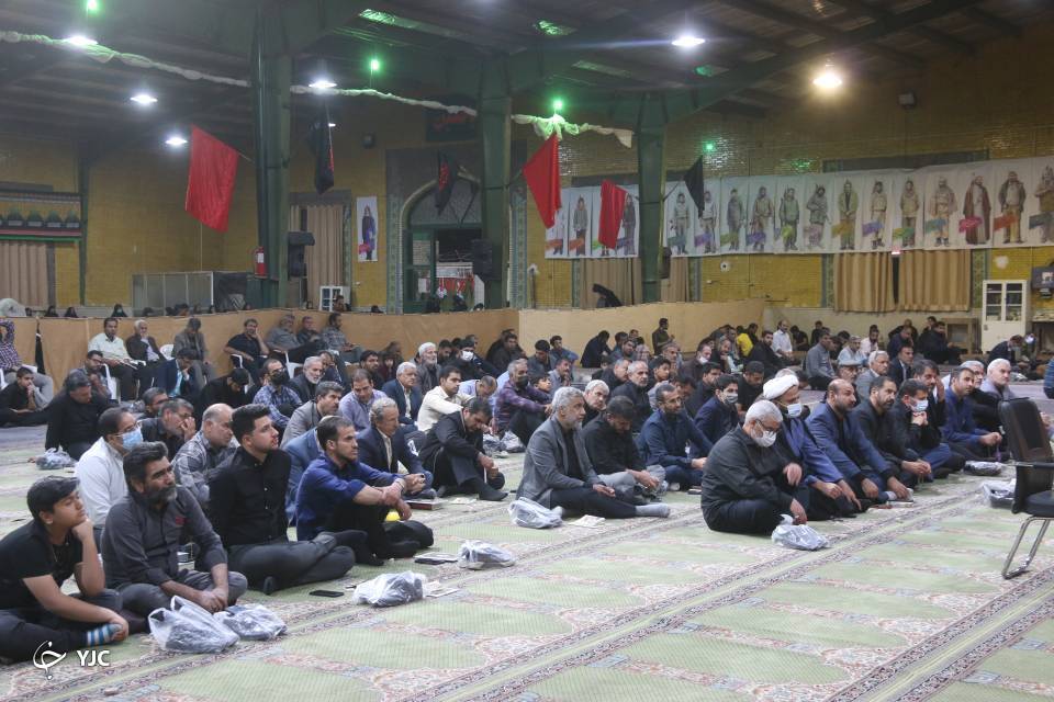 نخستین شب از لیالی قدر در دیار کریمان + تصاویر و فیلم نخستین شب از لیالی قدر در دیار کریمان + تصاویر و فیلم