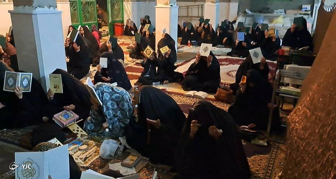 نخستین شب از لیالی قدر در دیار کریمان + تصاویر و فیلم نخستین شب از لیالی قدر در دیار کریمان + تصاویر و فیلم