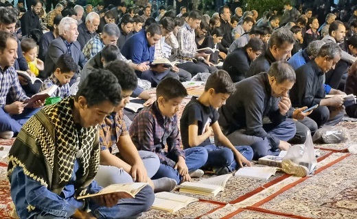 برگزاری مراسم شب قدر در خراسان جنوبی + تصاویر