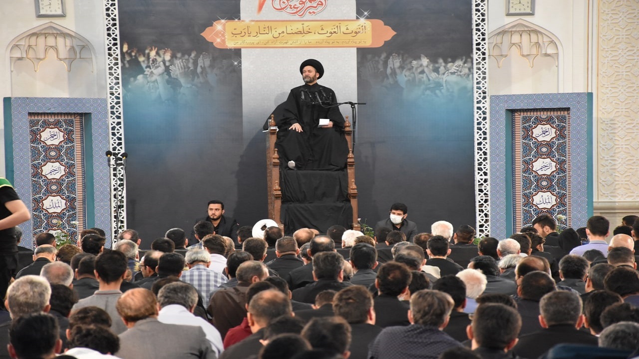 آیین شب قدر در اردبیل برگزار شد