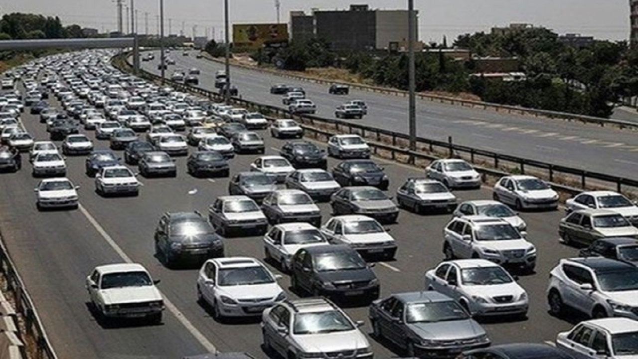 آخرین وضعیت ترافیکی/ترافیک تهران در اوج خود قرار دارد
