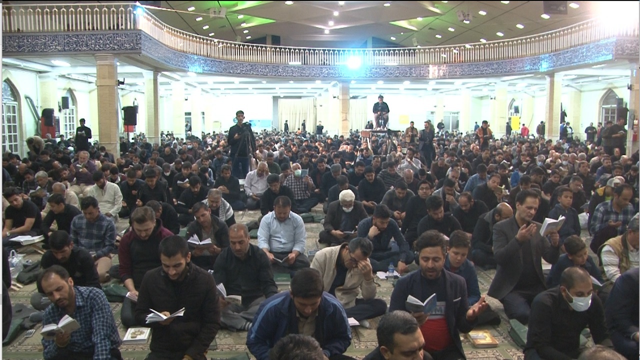 مراسم احیا و شب زنده داری شب قدر در استان همدان برگزار شد