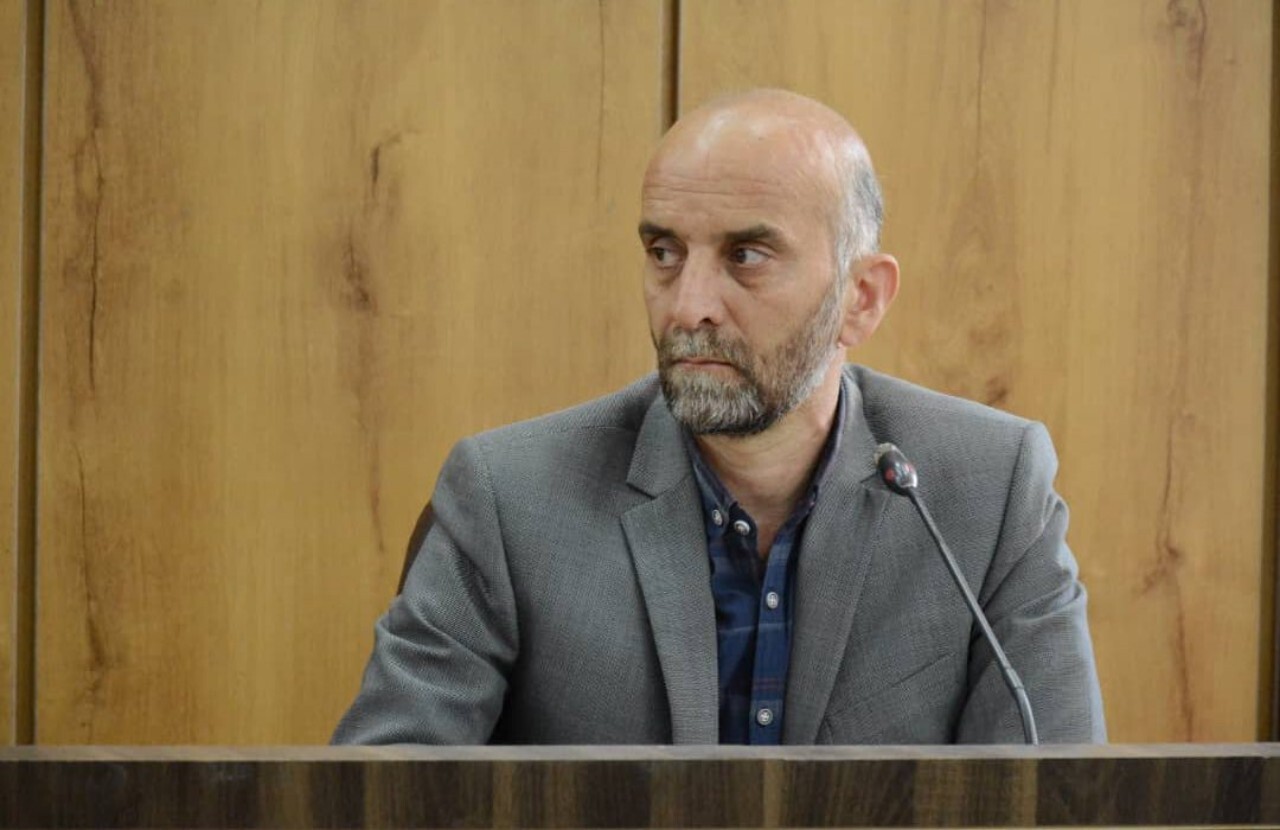 توزیع گوشت گرم در کنار مرغ منجمد در بازار لرستان
