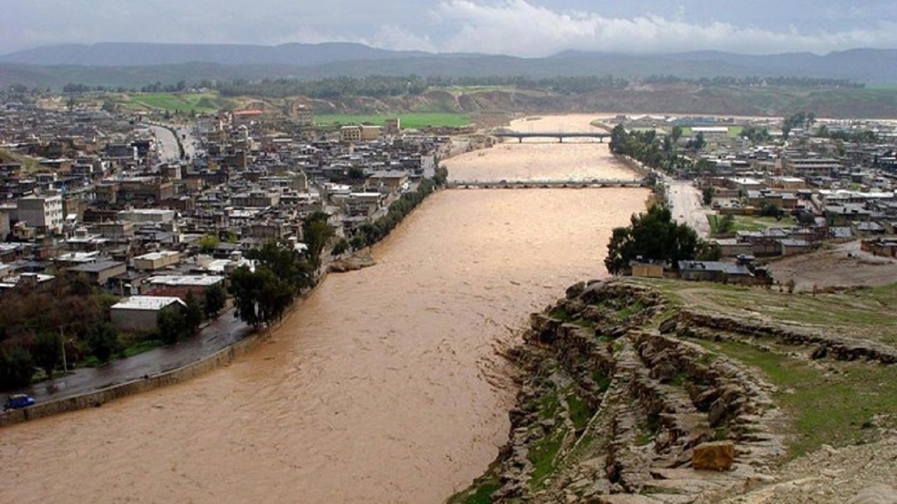 بارش های سیل آسا در راه لرستان/ دستور تخلیه روستاهای پرخطر صادر شد