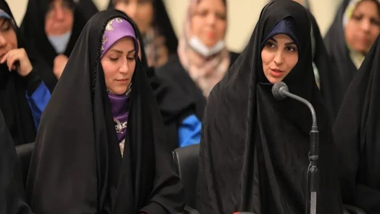 روایت یک شاعر جوان از حس و حال شعرخوانی در محضر رهبر انقلاب + فیلم