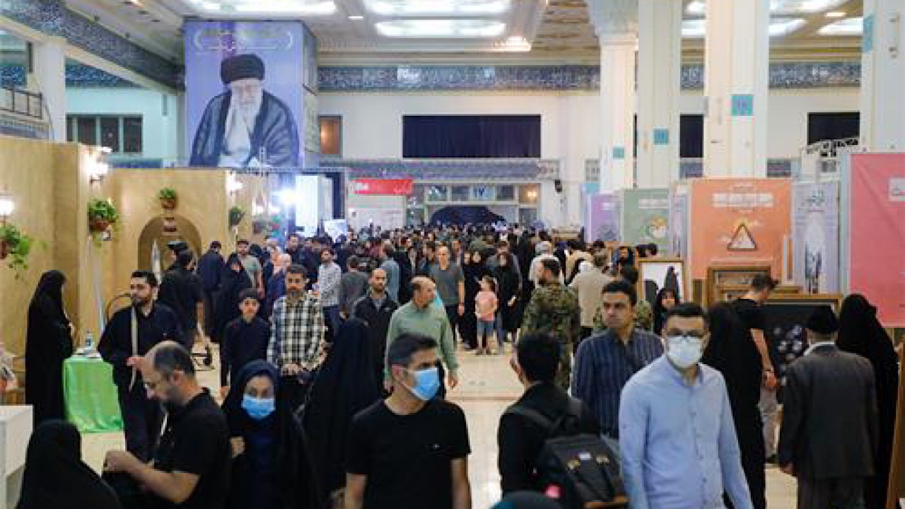 نمایشگاه قرآن تا ساعت ۲۱ فعال است