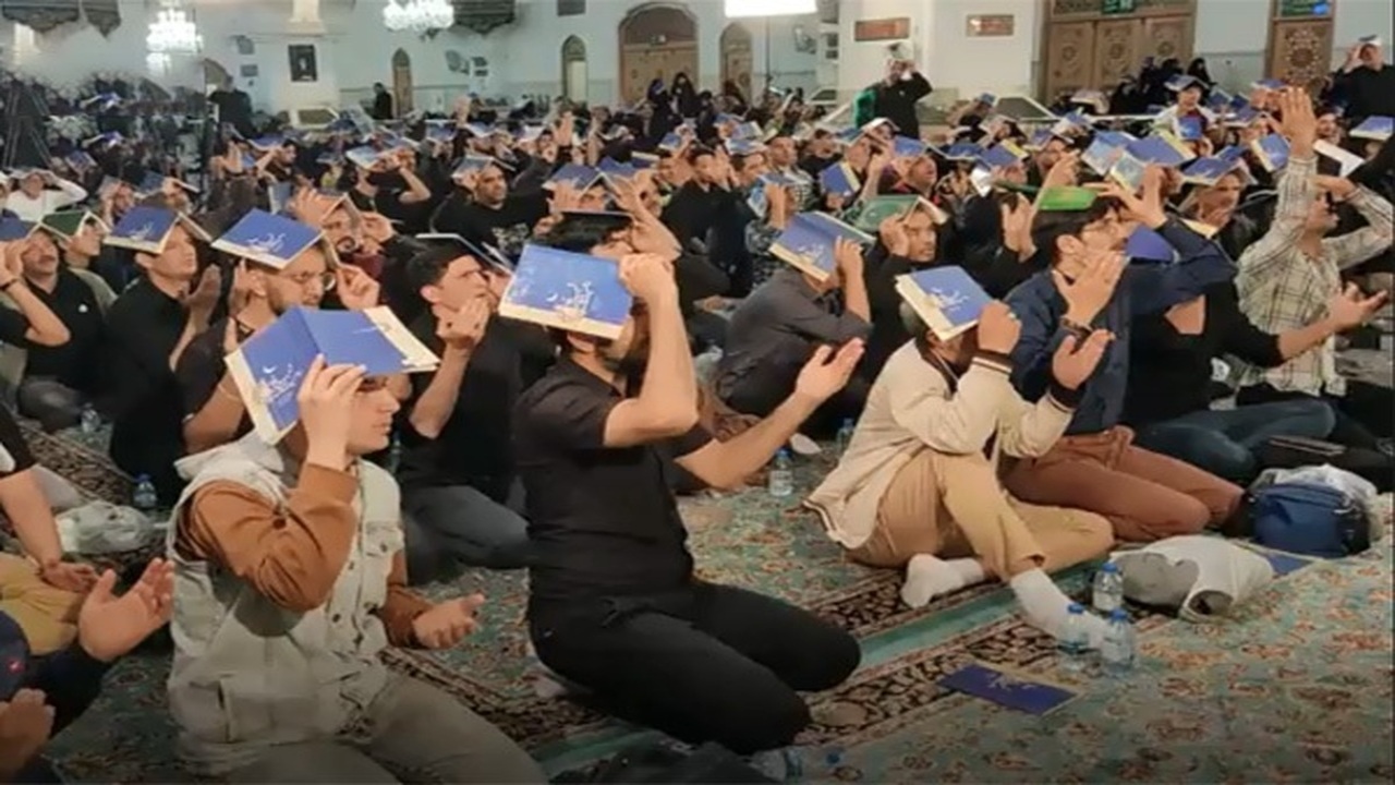 روایتی از مناجات ناشنوایان در شب قدر در حرم مطهر رضوی