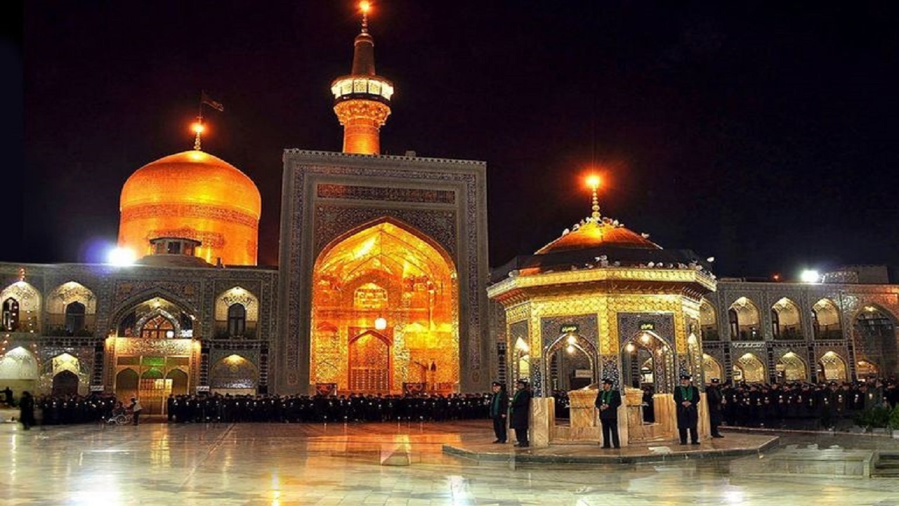 مراسم احیای شب بیست و یکم ماه مبارک رمضان در حرم امام رضا (ع) + فیلم