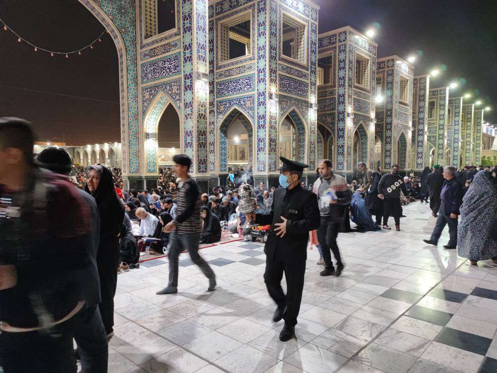 مراسم احیای شب بیست و یکم در حرم امام رضا (ع)