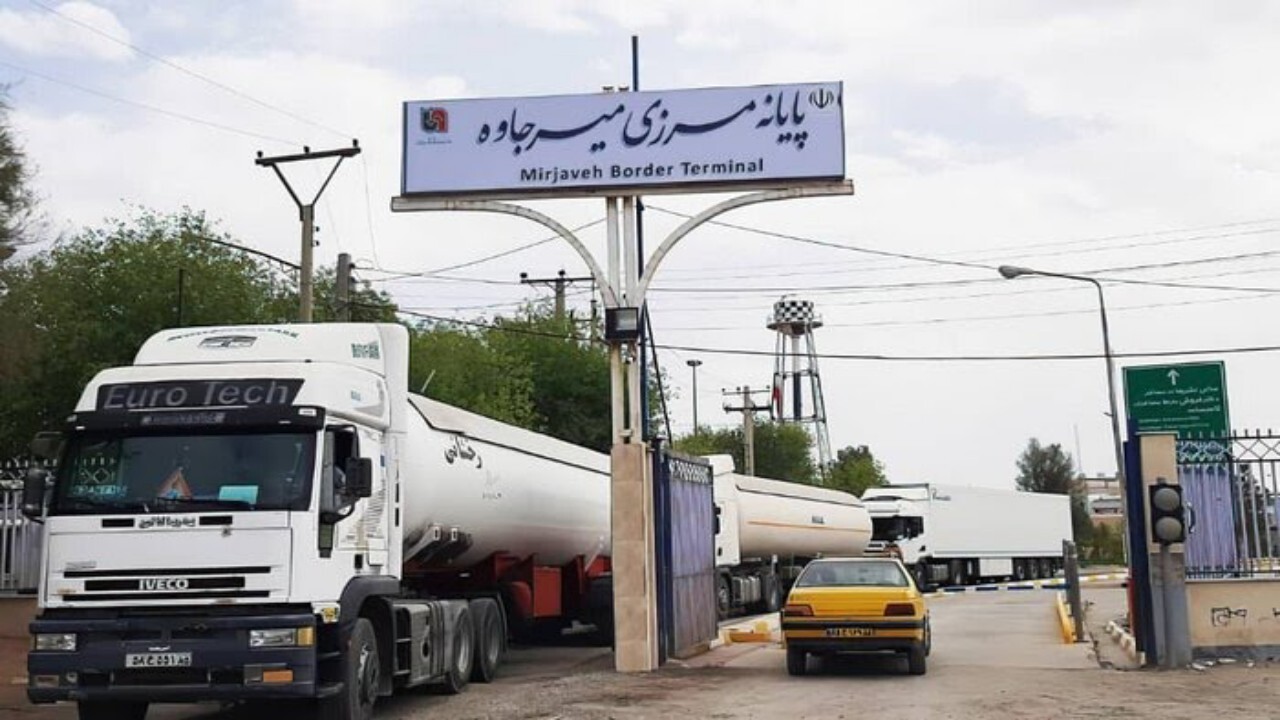 ترانزیت روزانه بیش از ۴۸۰ هزار تن کالا به افغانستان + فیلم