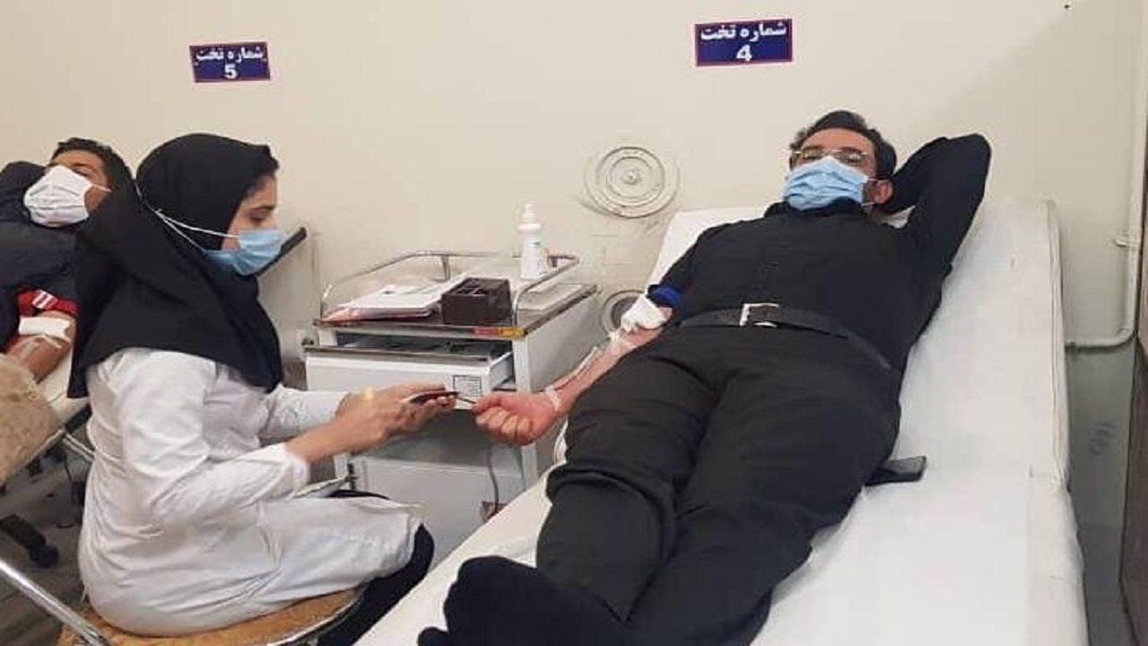 اهدای خون ۳۰۰ کردستانی در شب اول قدر