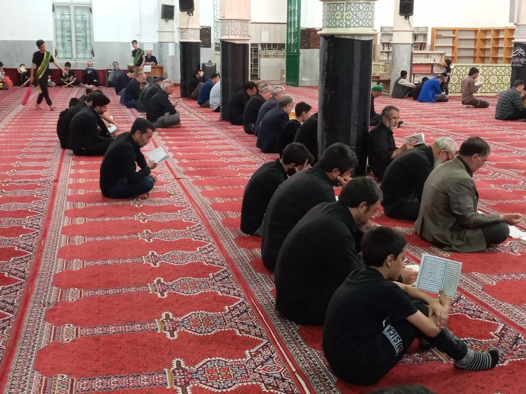 دعا خوانی در احیا دعا خوانی در احیا