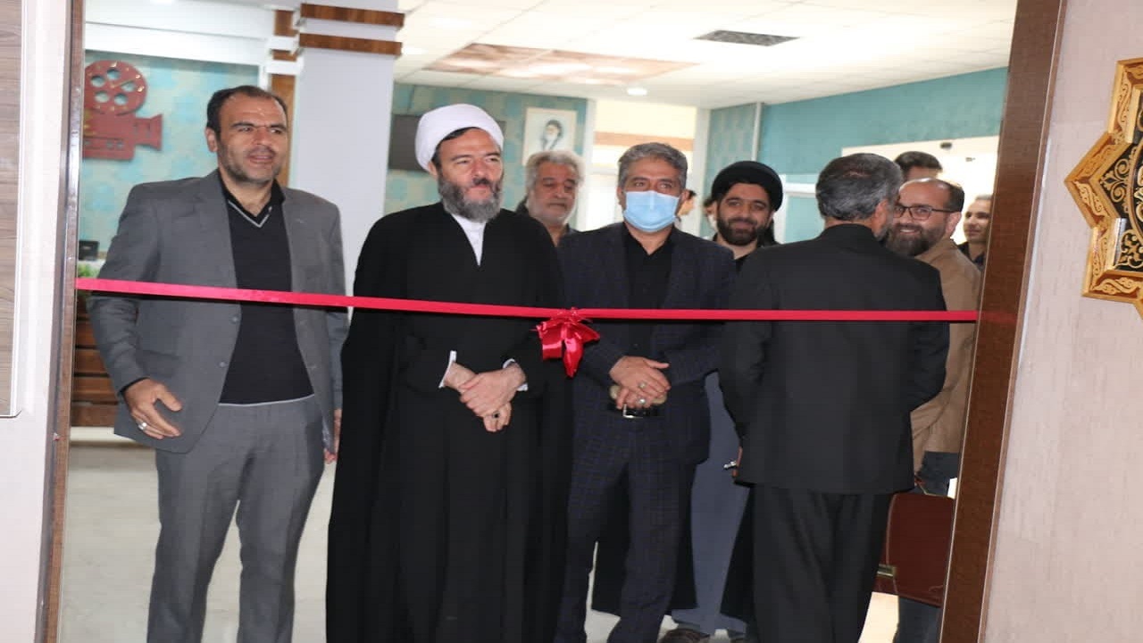 برپایی نمایشگاه آثار معرق در بیجار